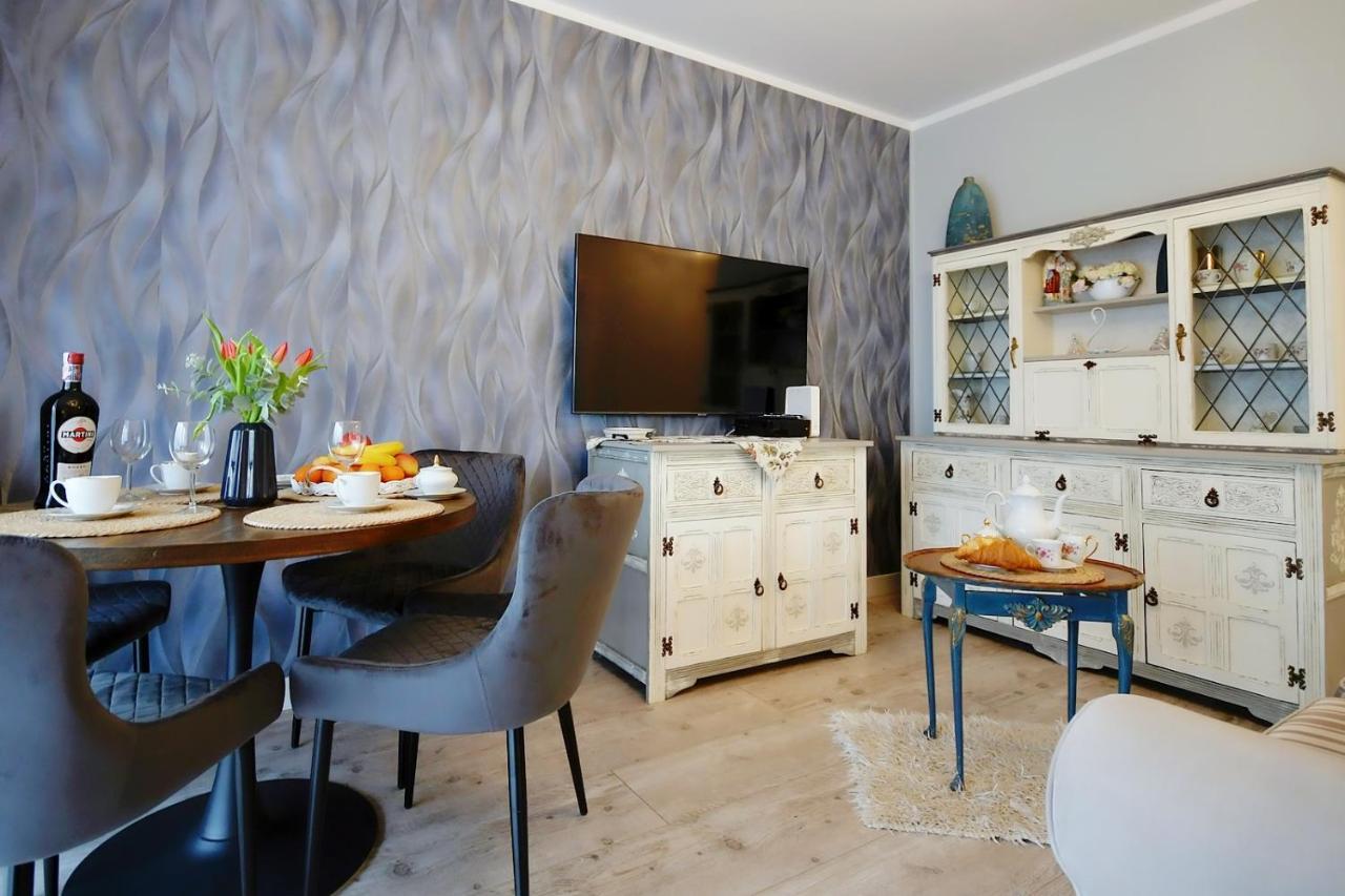 Miodowy Dom Exspanse Apartament 2 Lub 3 Pokoje Z Tarasem I Parkingiem Колобжег Экстерьер фото