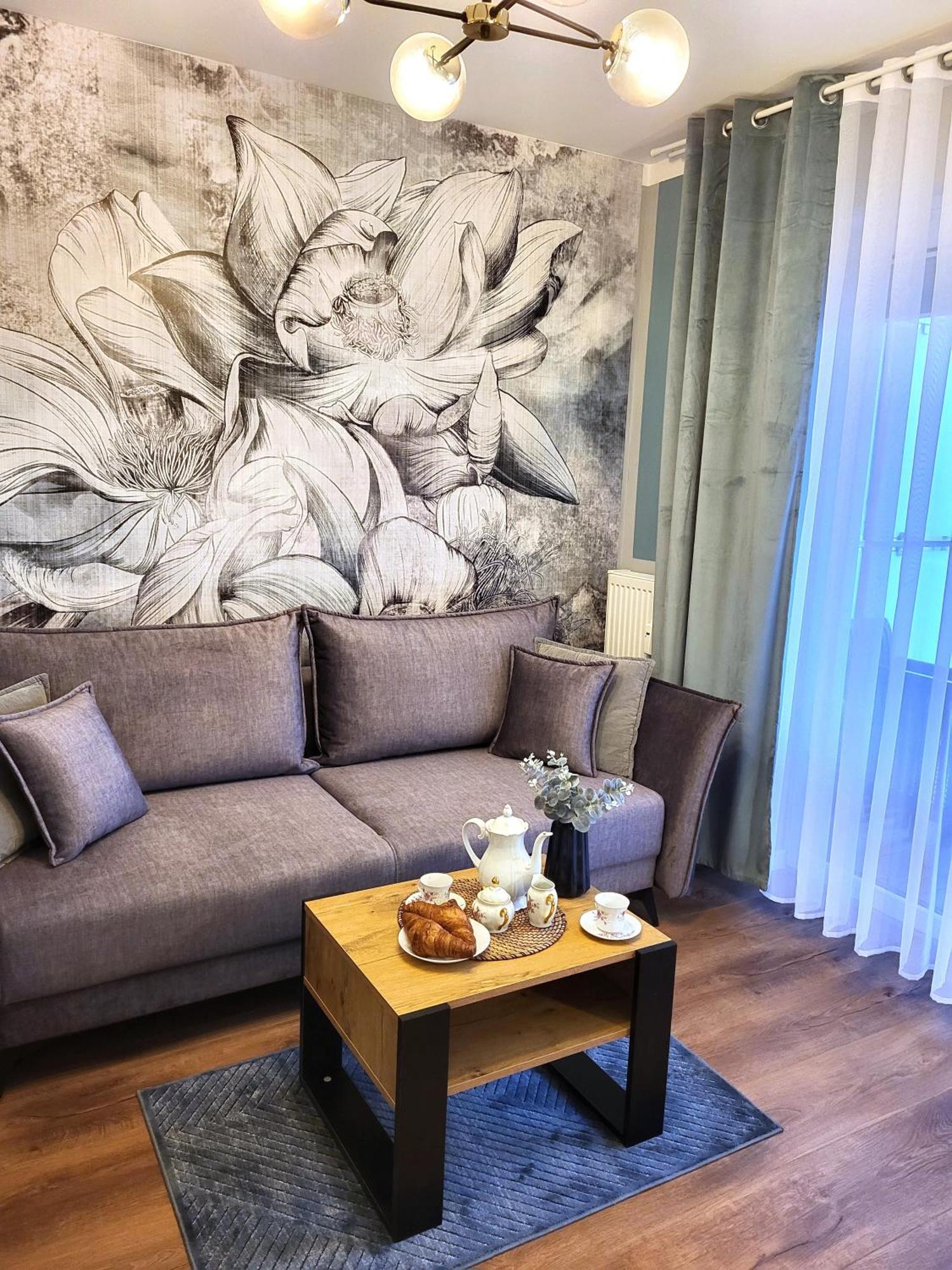 Miodowy Dom Exspanse Apartament 2 Lub 3 Pokoje Z Tarasem I Parkingiem Колобжег Экстерьер фото